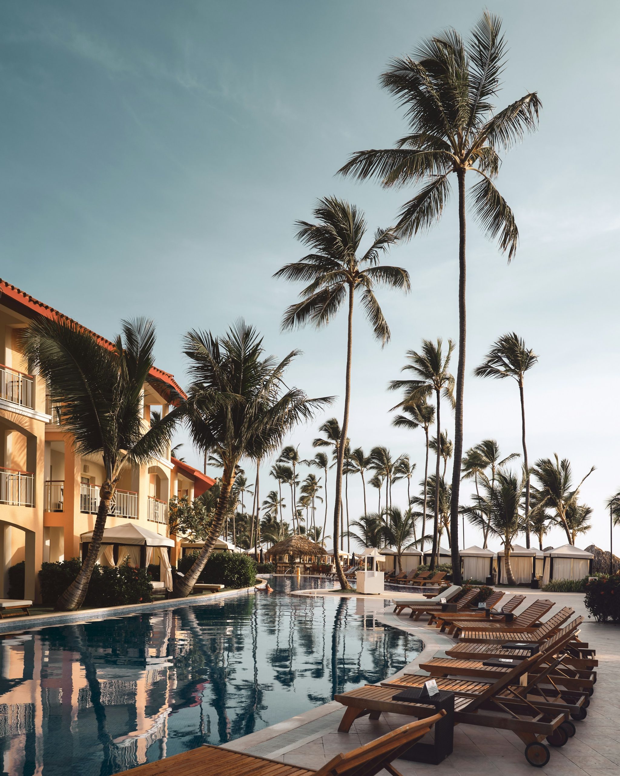 Luxury & Resort Escapes